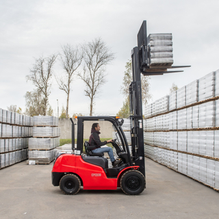 Forklift Pengangkat Fork Diesel 2500kg dengan Tiang Bebas Ttriplex 6m